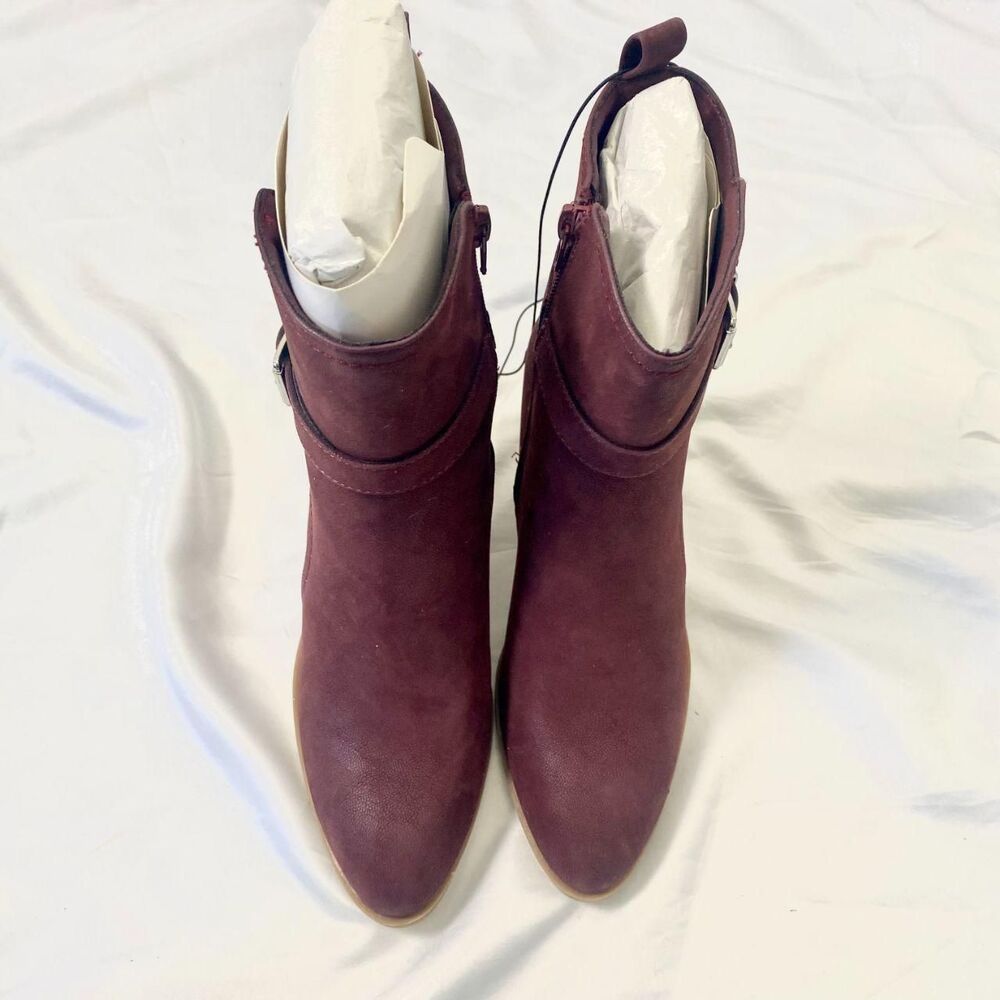 Mia NWOT Retro Boho Buckle Burgundy Berry Faux Leather High Heel Boots US 9 - Picture 3 of 7